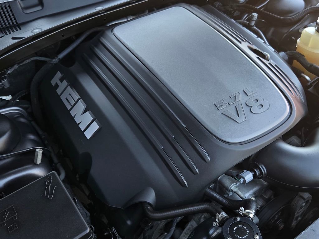 Used 2019 Dodge Charger R/T w/ Navigation & Travel Group image 33