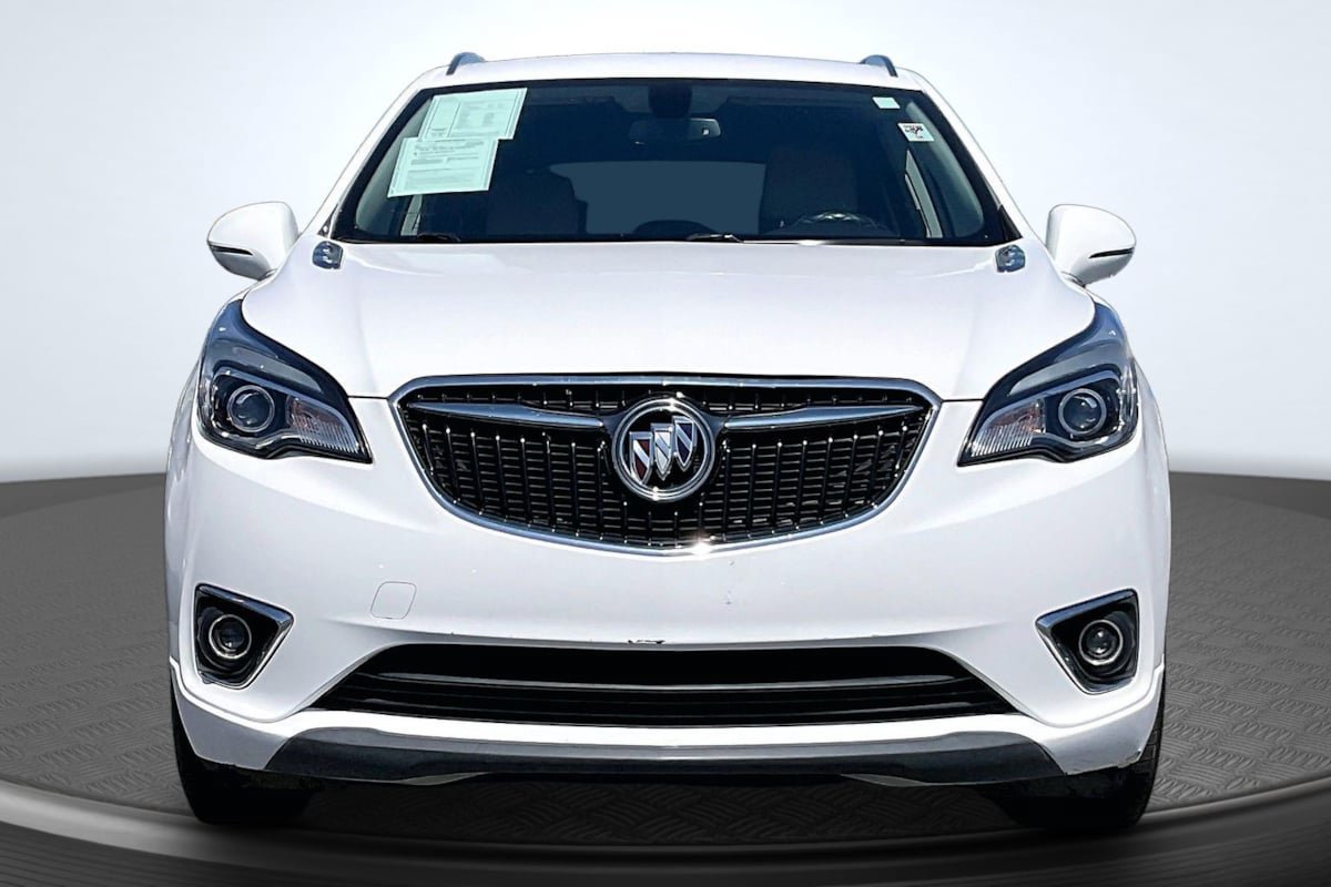 Used 2020 Buick Envision Essence w/ LPO, Cargo Package FWD image 3