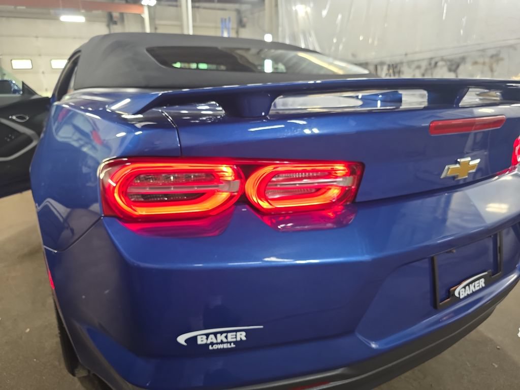 Used 2021 Chevrolet Camaro LT RWD image 31