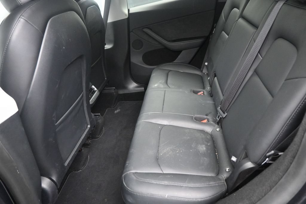 Used 2024 Tesla Model Y Long Range AWD/4WD image 13