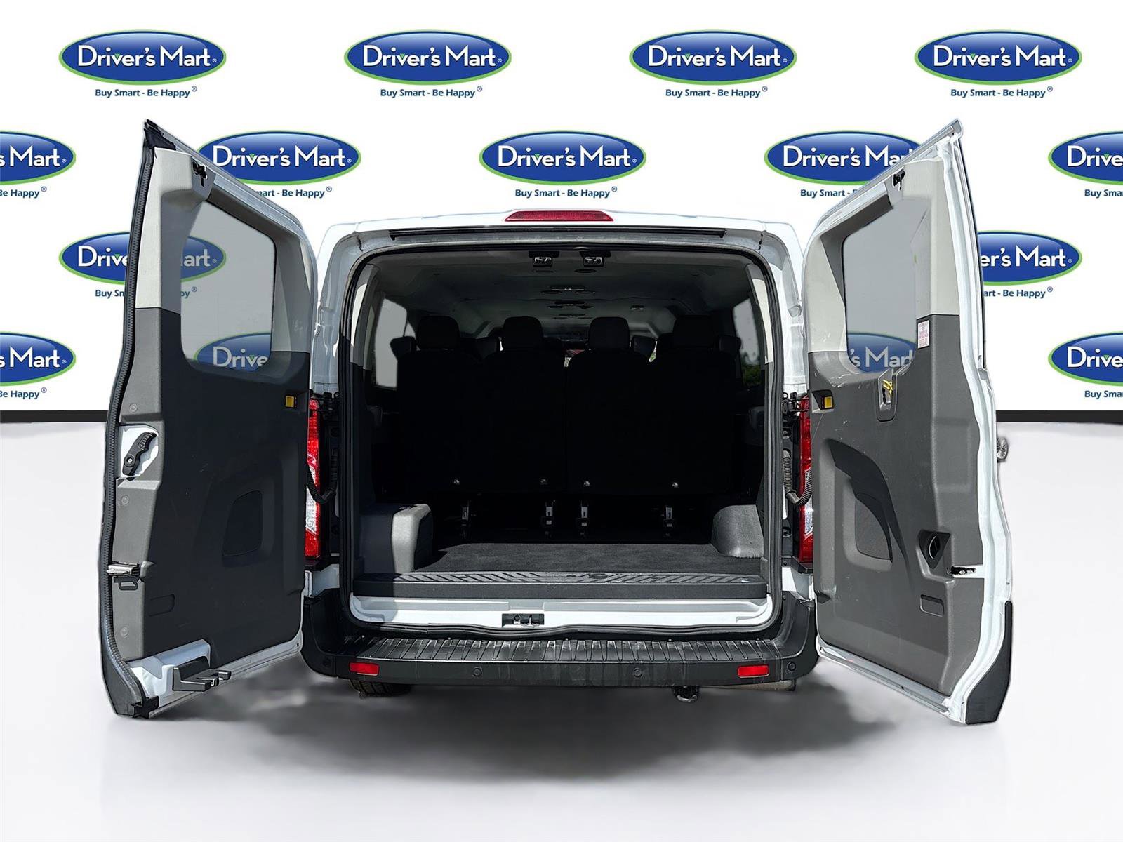 Used 2024 Ford Transit 350 XLT image 24