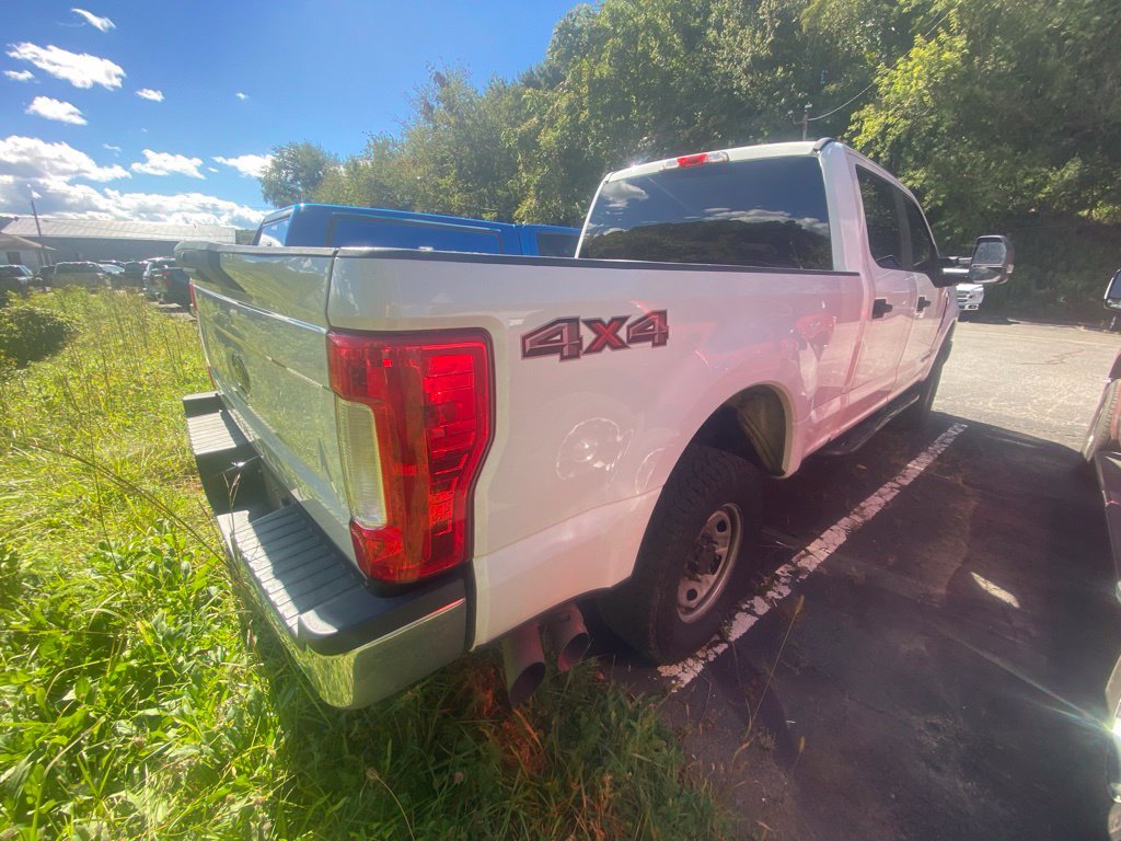 Used 2018 Ford F250 XL w/ Power Equipment Group AWD/4WD image 8