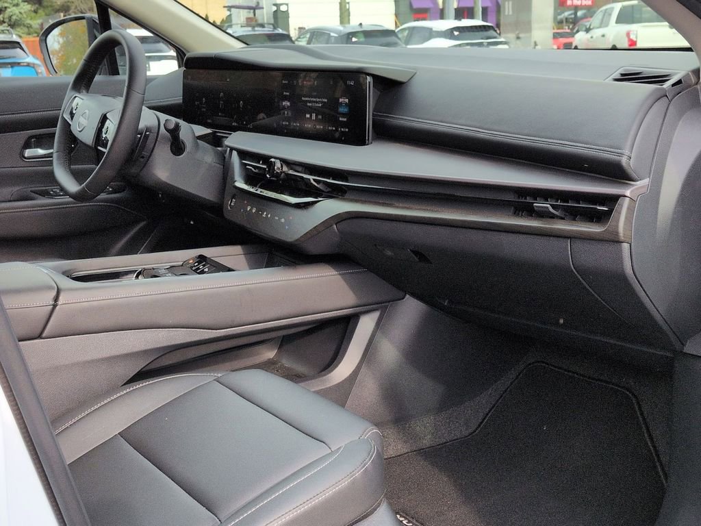 Used 2025 Nissan Murano SV image 20