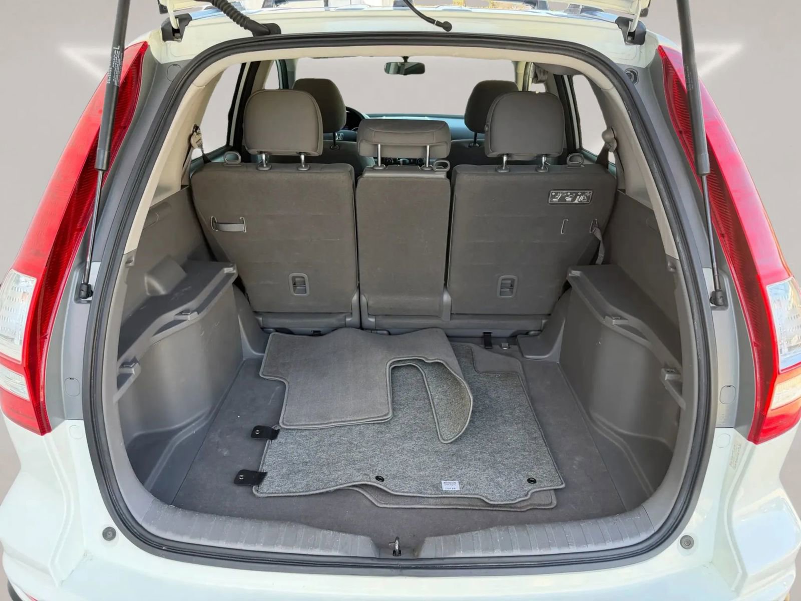 Used 2011 Honda CR-V LX image 19