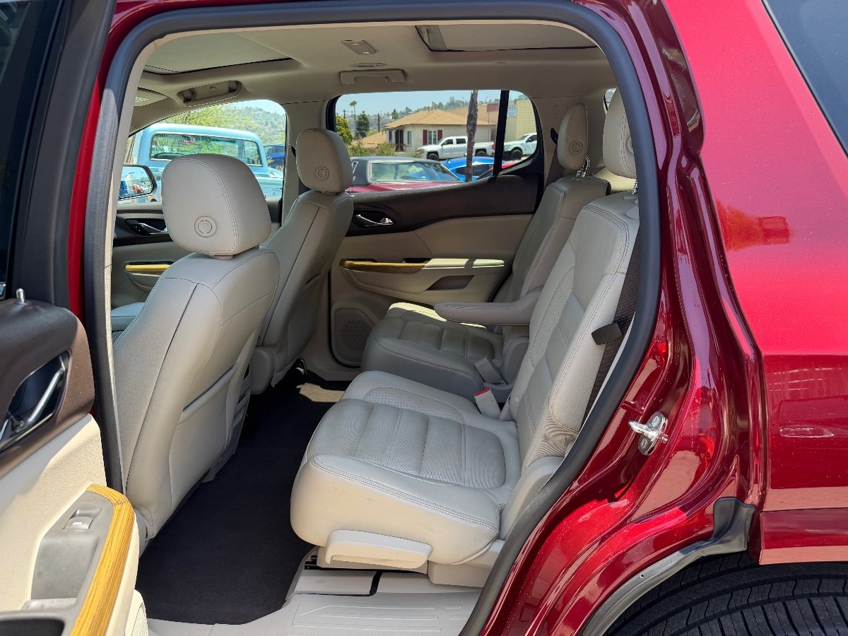 Used 2017 GMC Acadia Denali w/ Technology Package FWD image 22