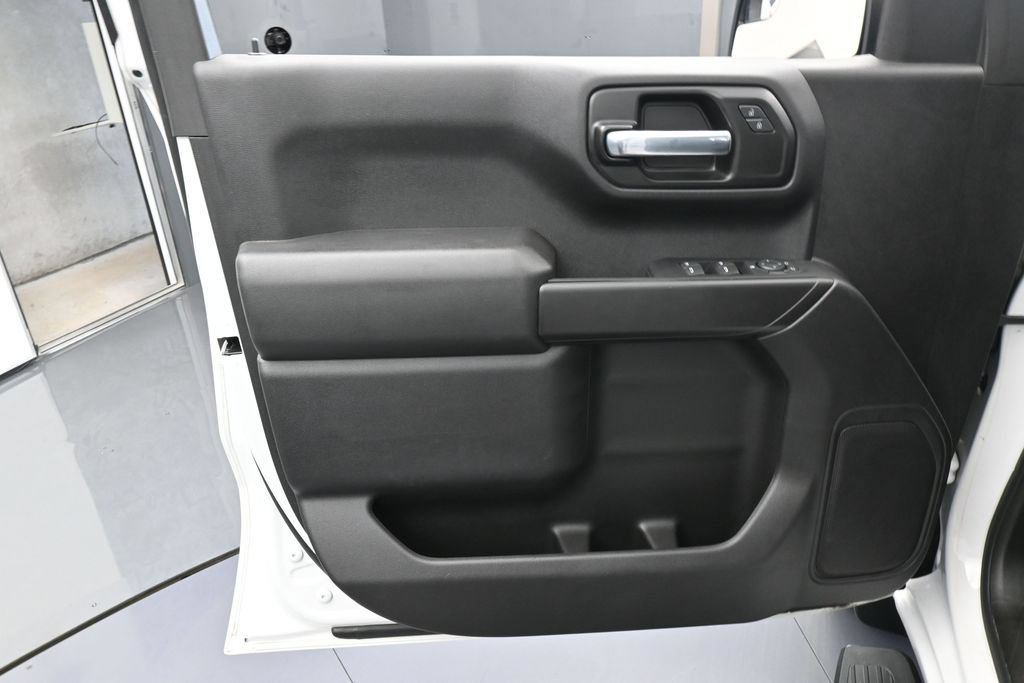 Used 2022 Chevrolet Silverado 1500 Custom RWD image 13