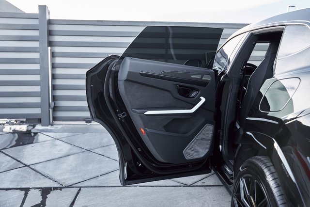 Used 2025 Lamborghini Urus SE image 27