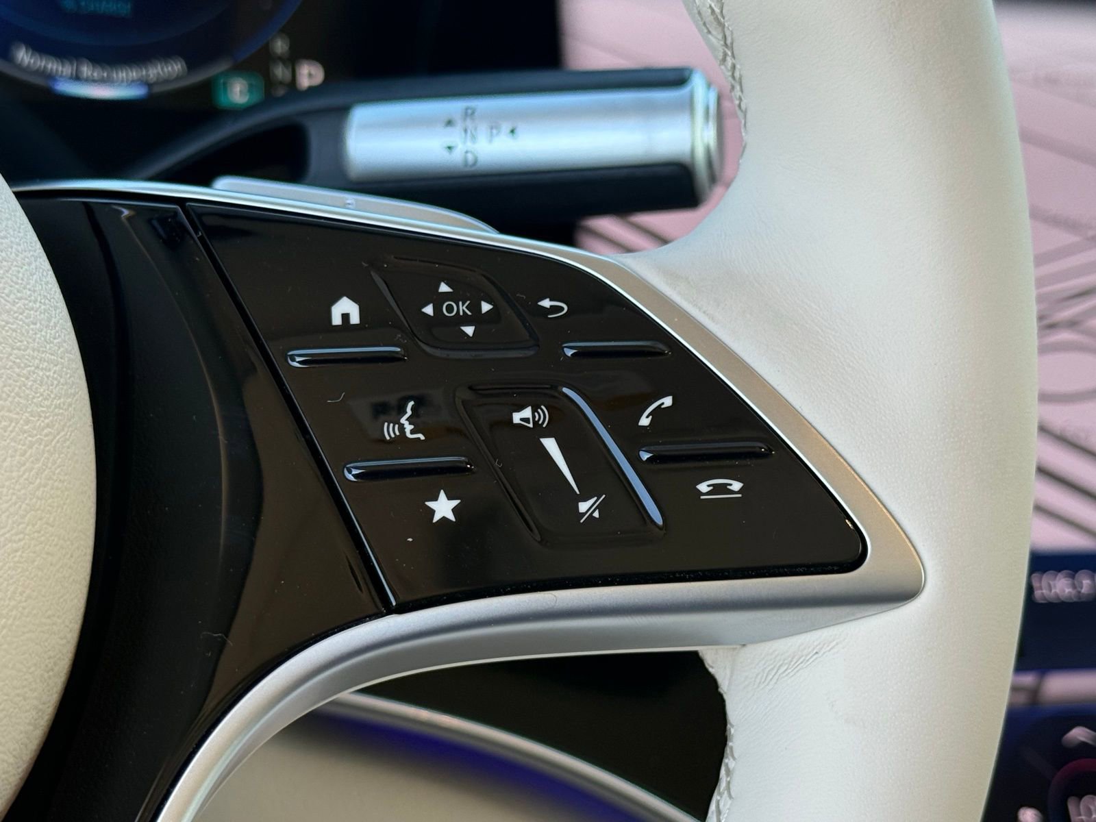 New 2026 Mercedes-Benz EQS 550 4MATIC SUV image 21