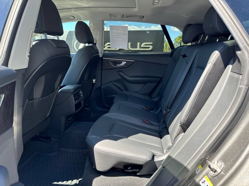 Used 2019 Audi Q8 Premium Plus AWD/4WD image 5