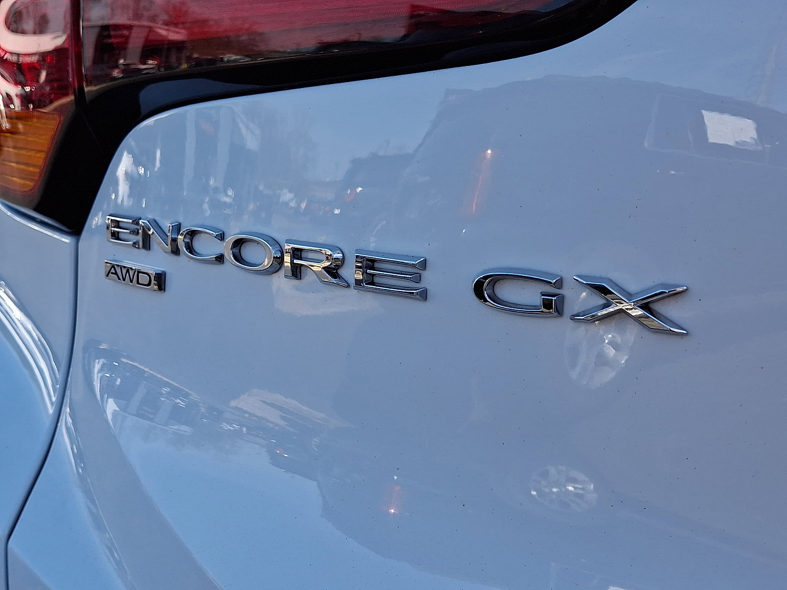 Used 2021 Buick Encore GX Essence image 30