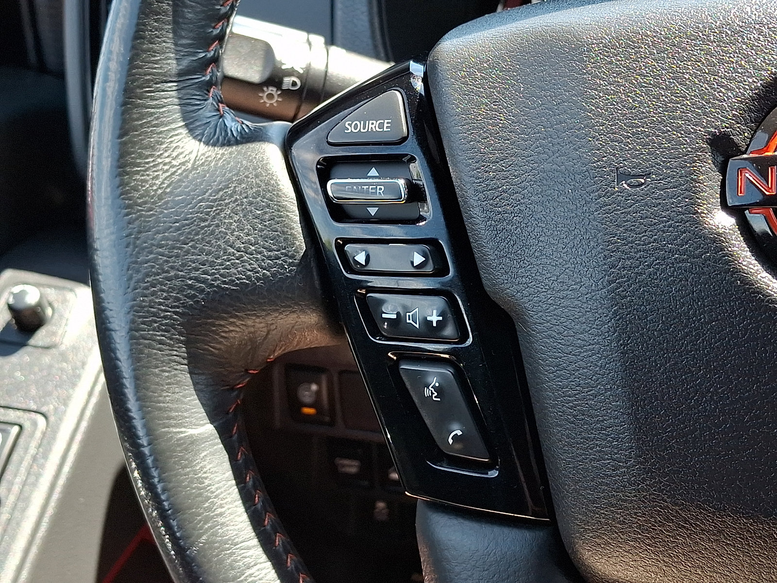 Certified 2023 Nissan Frontier PRO-4X w/ Pro Convenience Package AWD/4WD image 22