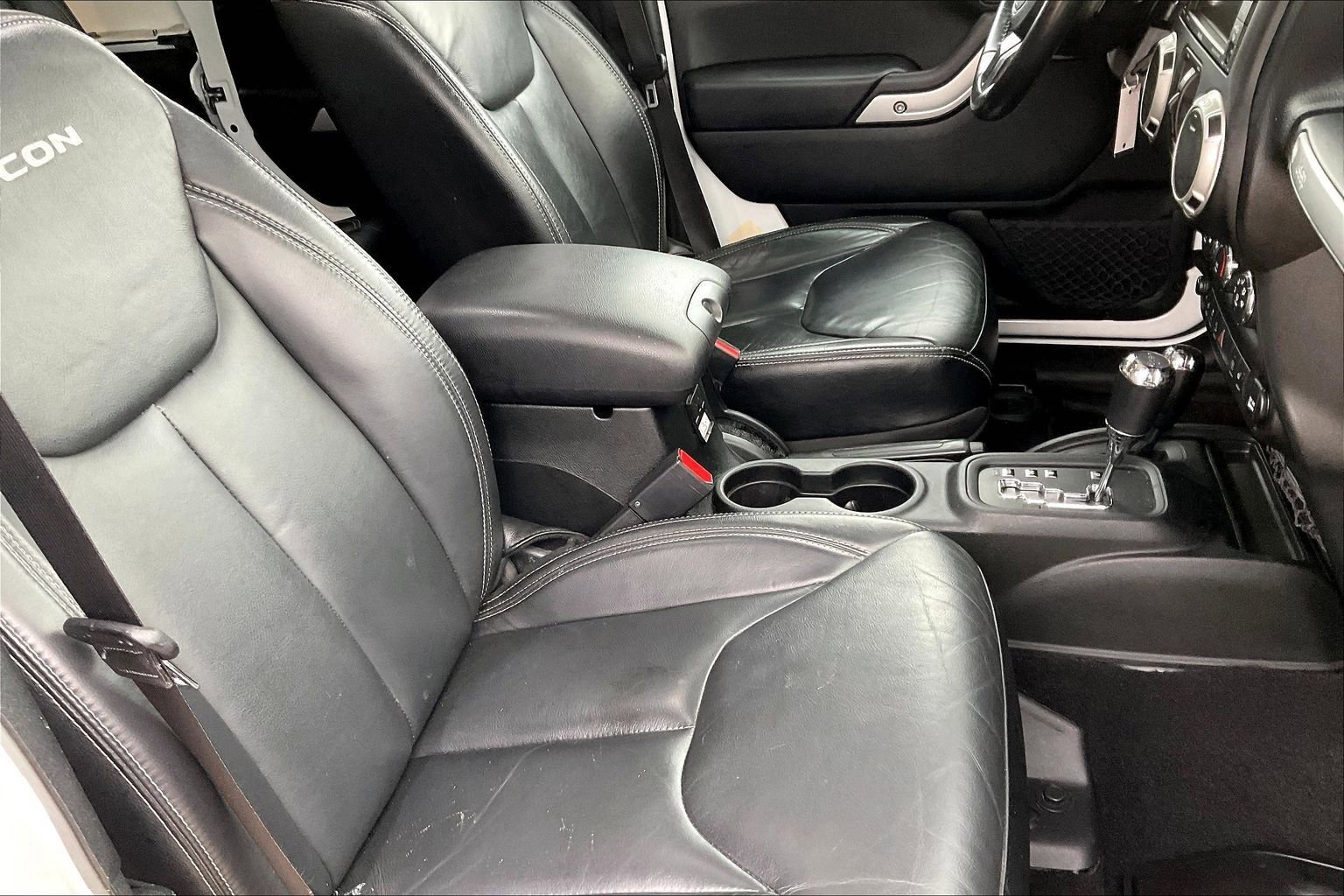 Used 2018 Jeep Wrangler Unlimited Rubicon w/ Cold Weather Group image 20