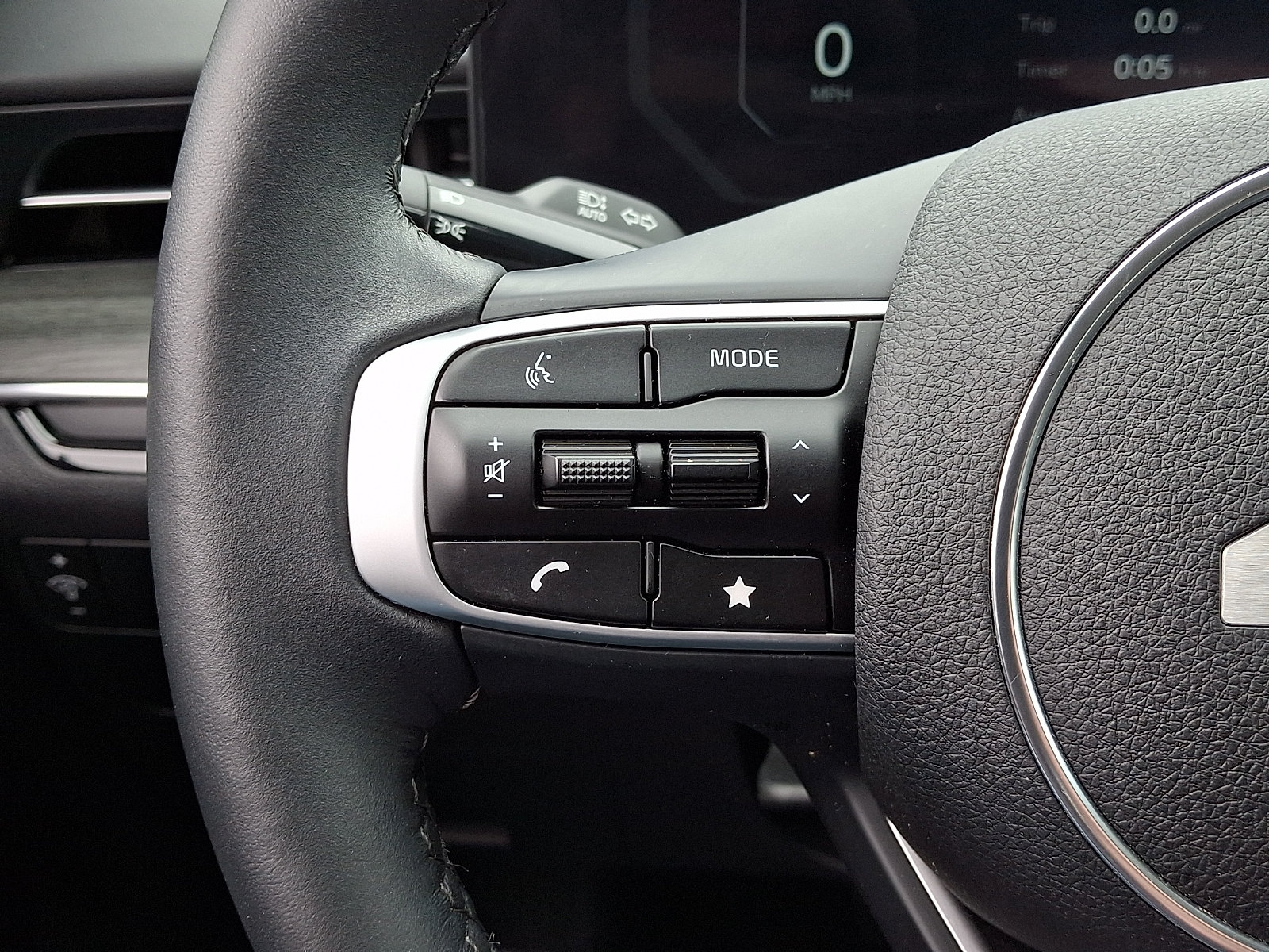 Certified 2025 Kia K5 EX FWD image 22