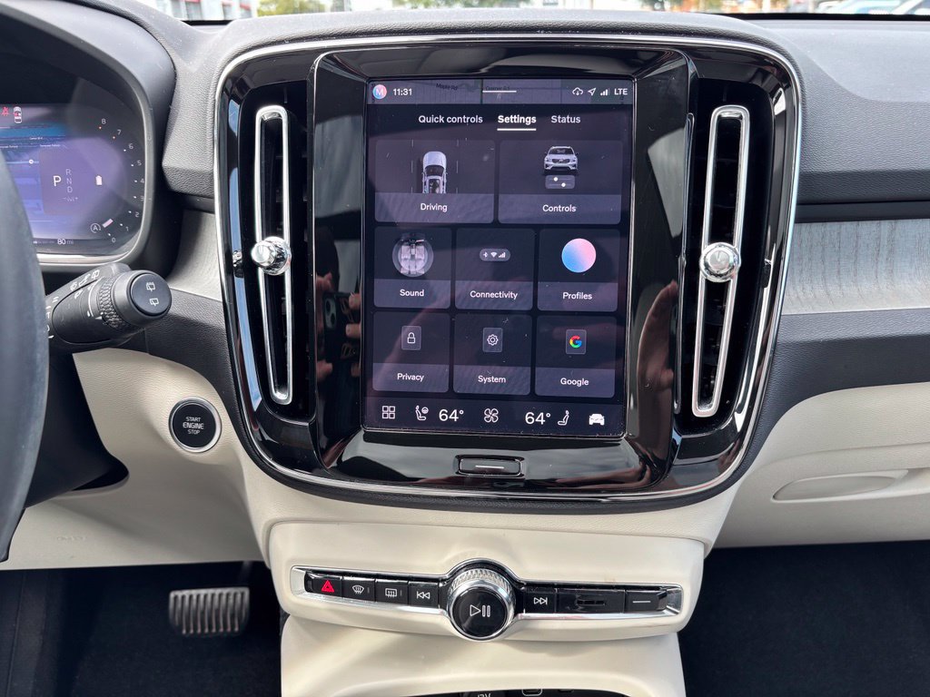 Used 2024 Volvo XC40 B5 Plus w/ Climate Package AWD/4WD image 10