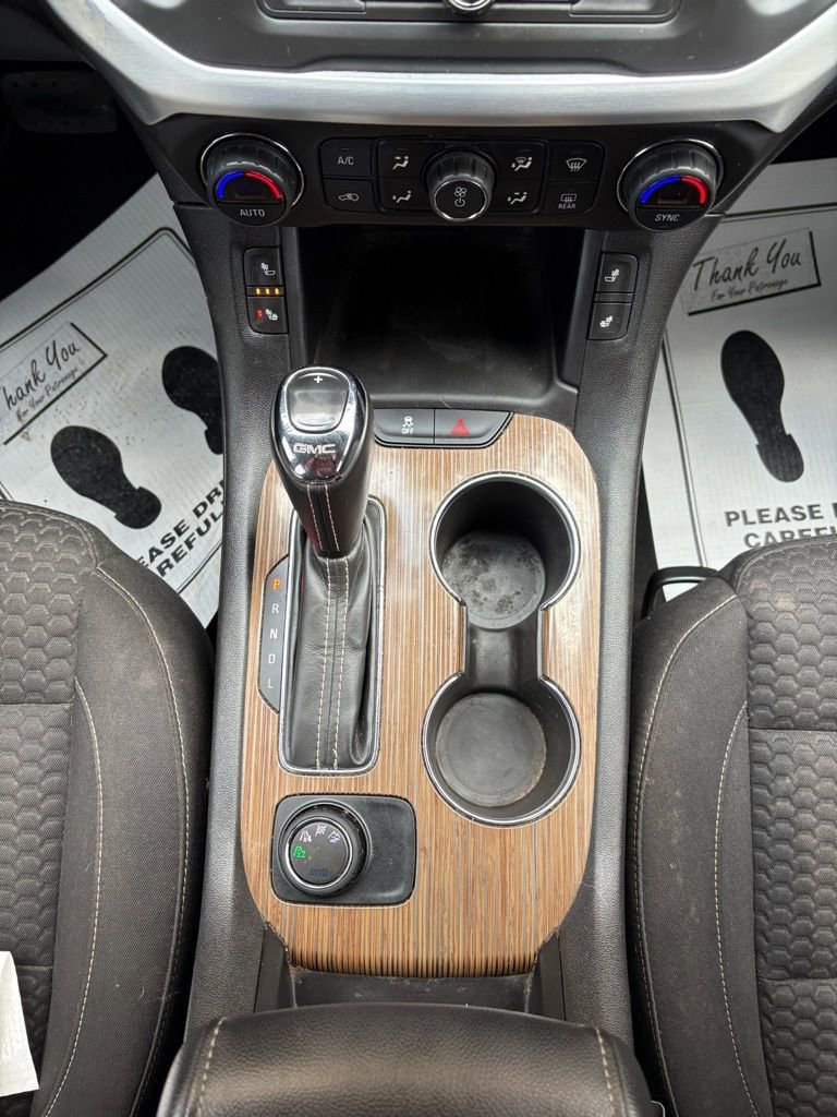 Used 2018 GMC Acadia SLE image 39