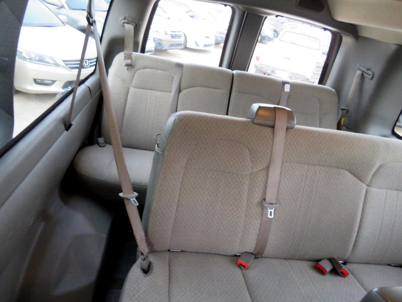 Used 2018 Chevrolet Express 3500 LT w/ LT Preferred Equipment Group RWD image 16