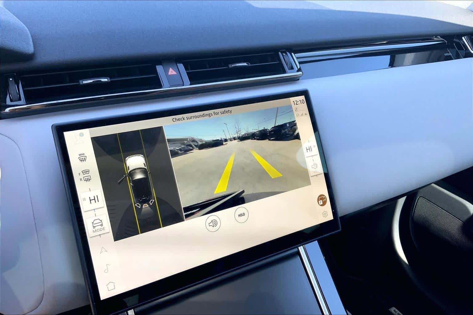 Used 2025 Land Rover Range Rover Velar Dynamic SE image 25