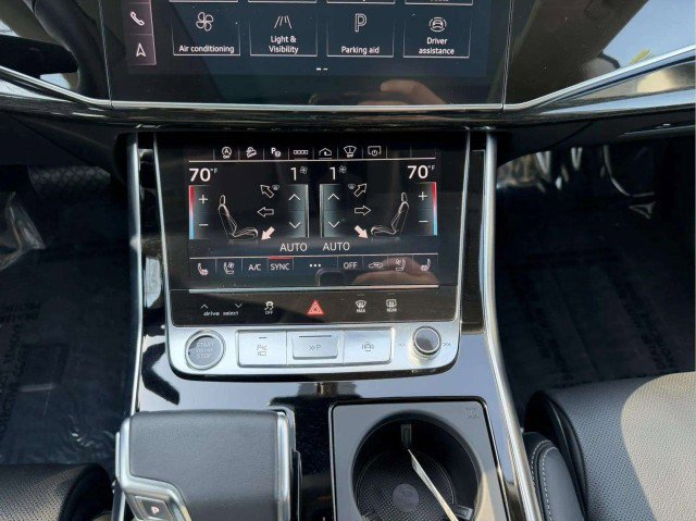 Certified 2024 Audi Q8 Prestige w/ Prestige Package AWD/4WD image 15