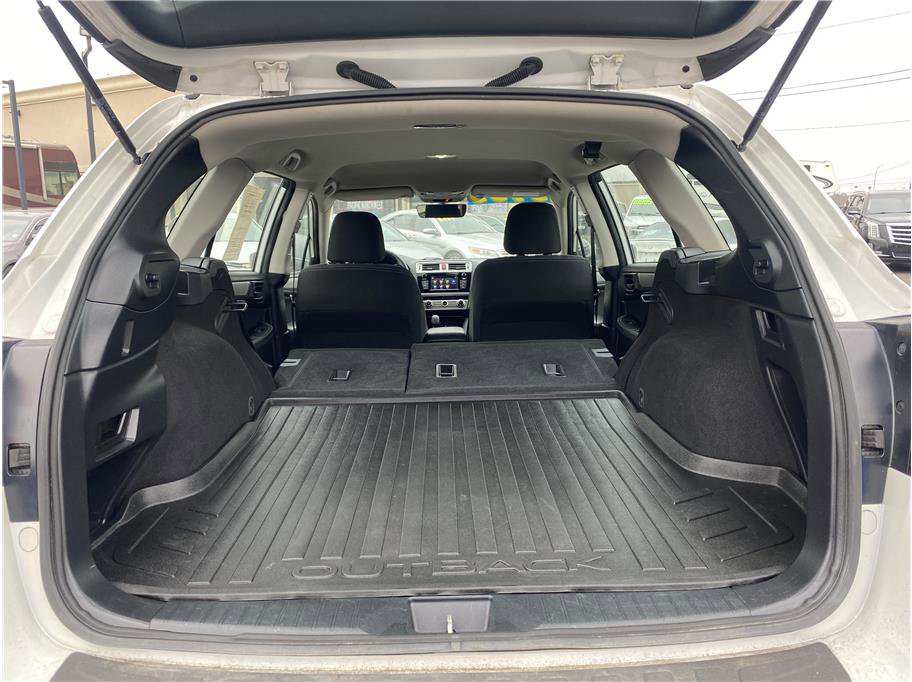 Used 2018 Subaru Outback 2.5i AWD/4WD image 7