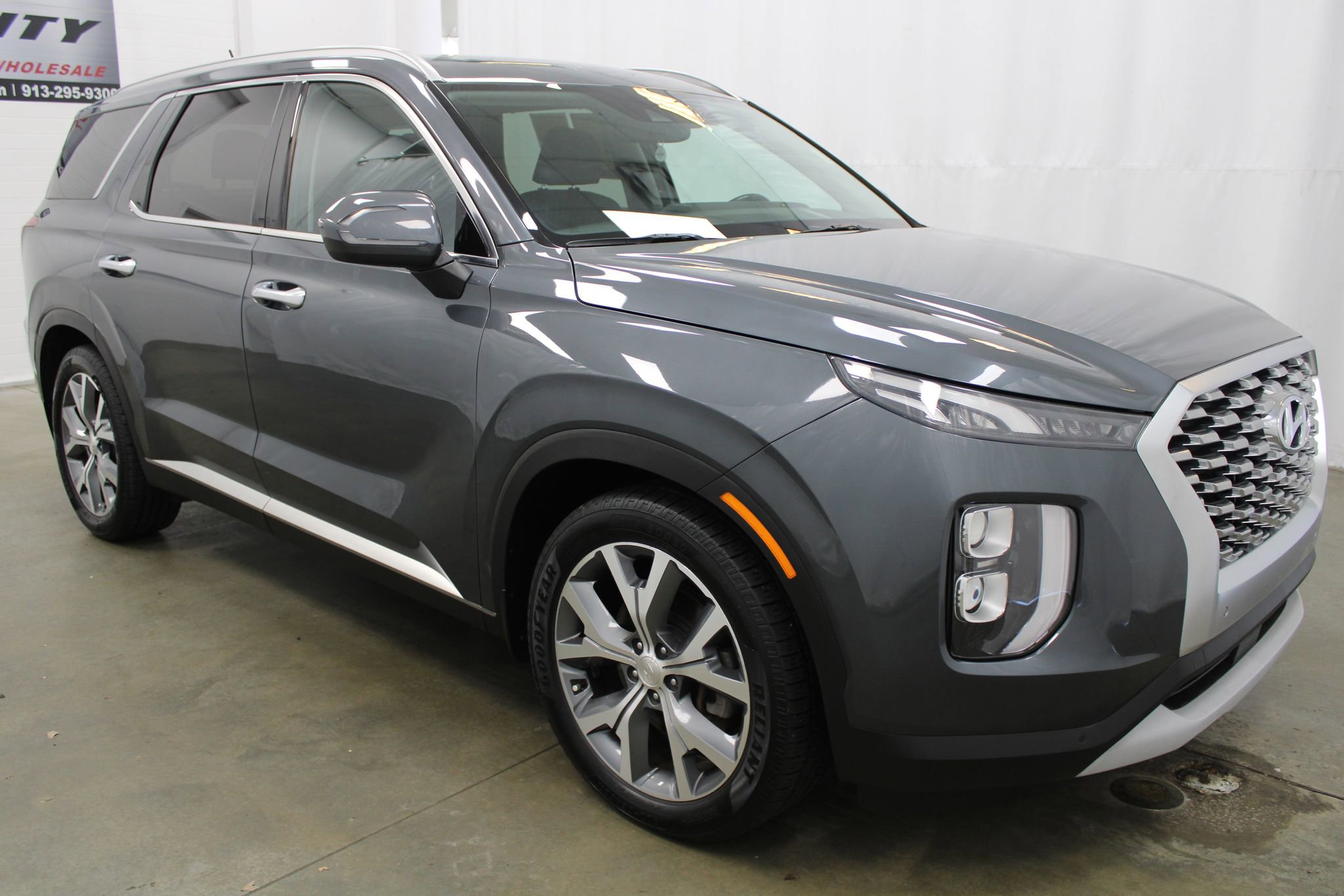 Used 2020 Hyundai Palisade SEL w/ Convenience Package image 3