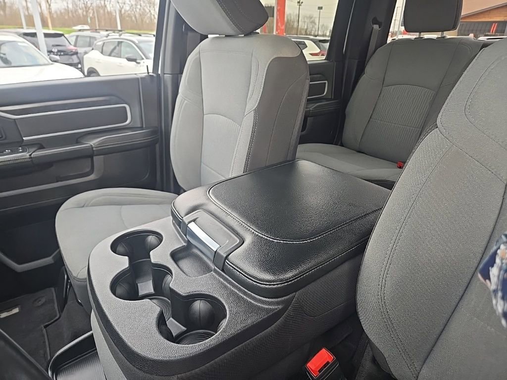 Used 2024 RAM 3500 Big Horn AWD/4WD image 22