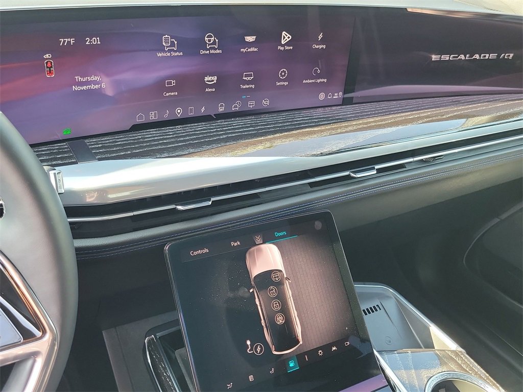 Used 2025 Cadillac Escalade IQ Sport 1 w/ LPO, ONYX Package image 13