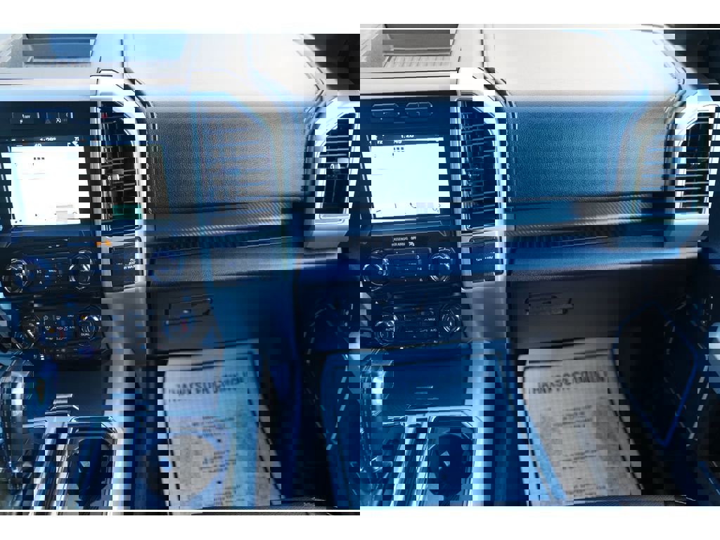 Used 2018 Ford F150 Lariat image 22