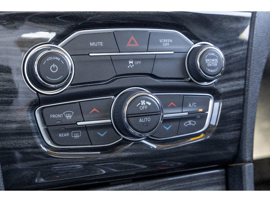 Used 2022 Chrysler 300 Touring w/ Sport Appearance Package image 26