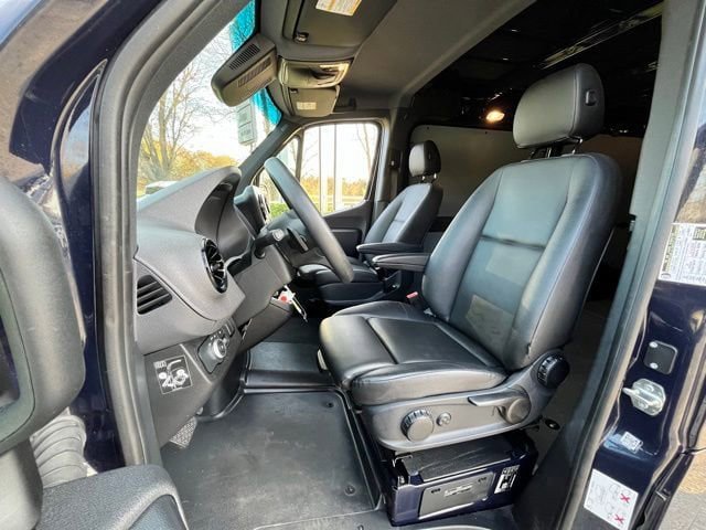 Used 2024 Mercedes-Benz Sprinter 2500 image 15