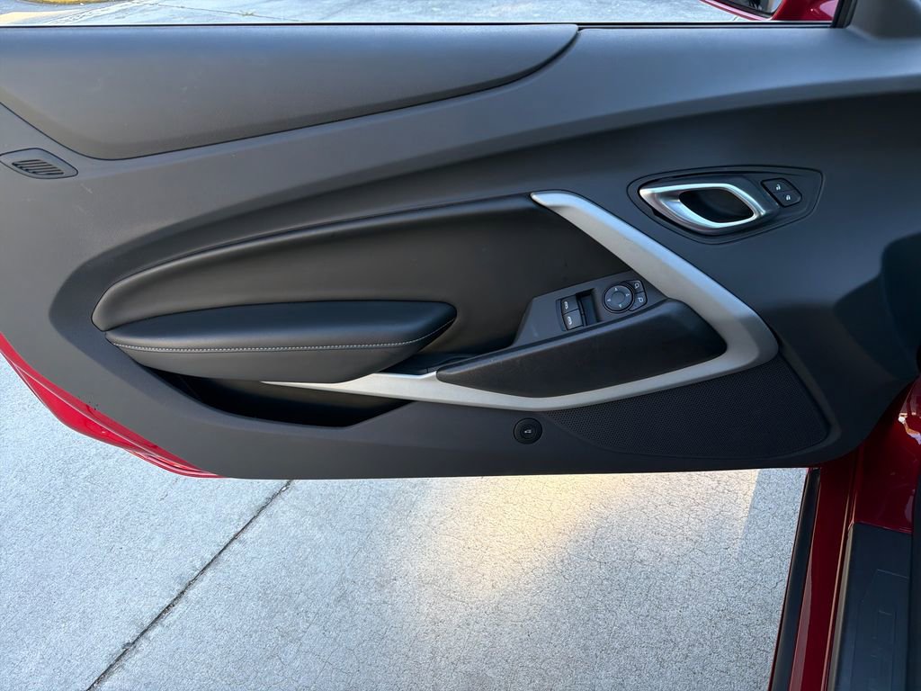 Used 2024 Chevrolet Camaro LT RWD image 13