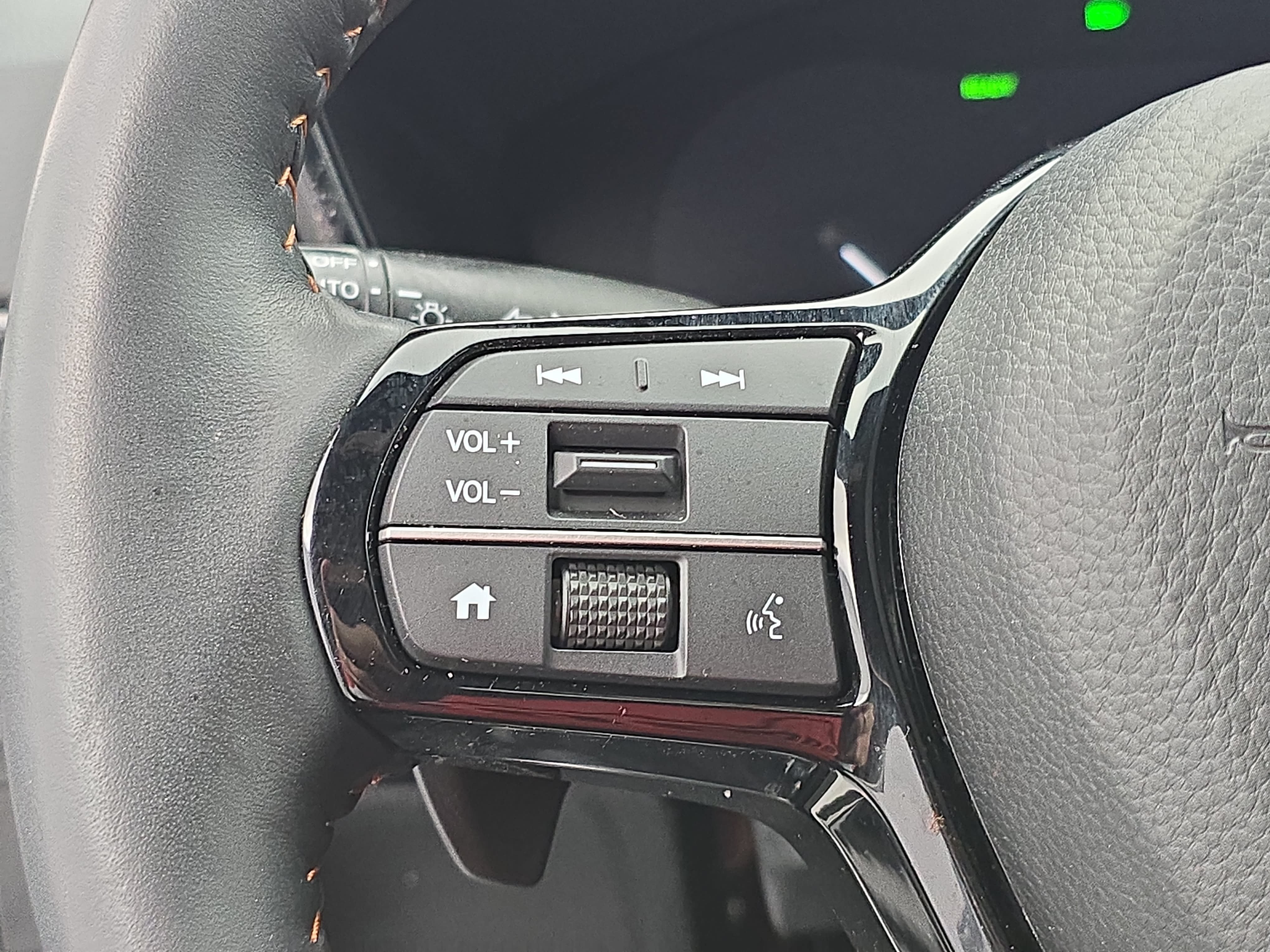 Certified 2024 Honda CR-V Sport Touring image 17