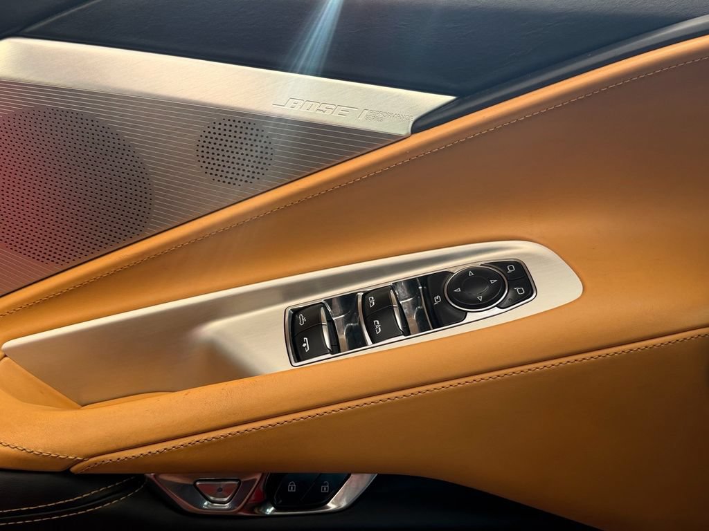 Used 2021 Chevrolet Corvette Stingray Premium Conv w/ Z51 Performance Package RWD image 23