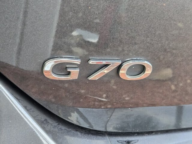 Used 2022 Genesis G70 3.3T RWD image 9