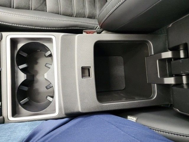 Used 2023 Mitsubishi Outlander SE AWD/4WD image 34