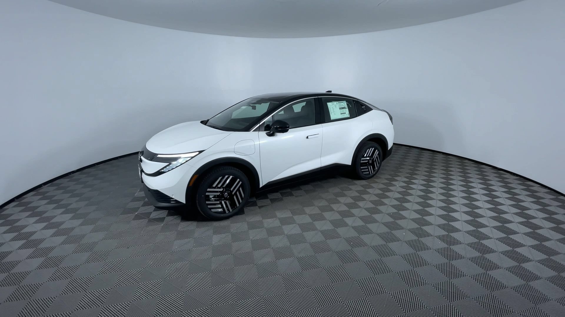 New 2026 Nissan Leaf SV+ w/ Floor Mat Package (SV+) FWD image 4