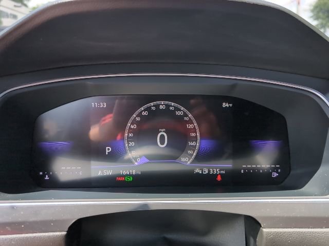 Used 2024 Volkswagen Tiguan SE R-Line FWD image 12