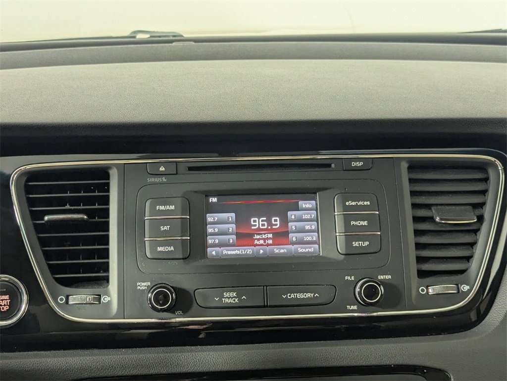 Used 2016 Kia Sedona EX image 18