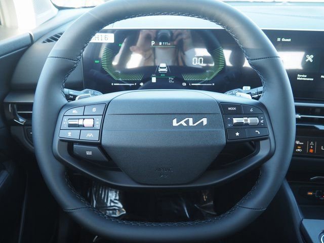 New 2026 Kia Sportage LX image 18