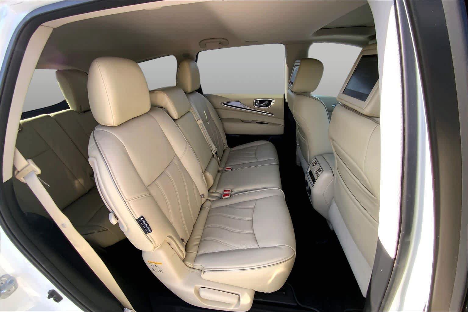 Used 2019 INFINITI QX60 Luxe w/ Essential Package AWD/4WD image 20