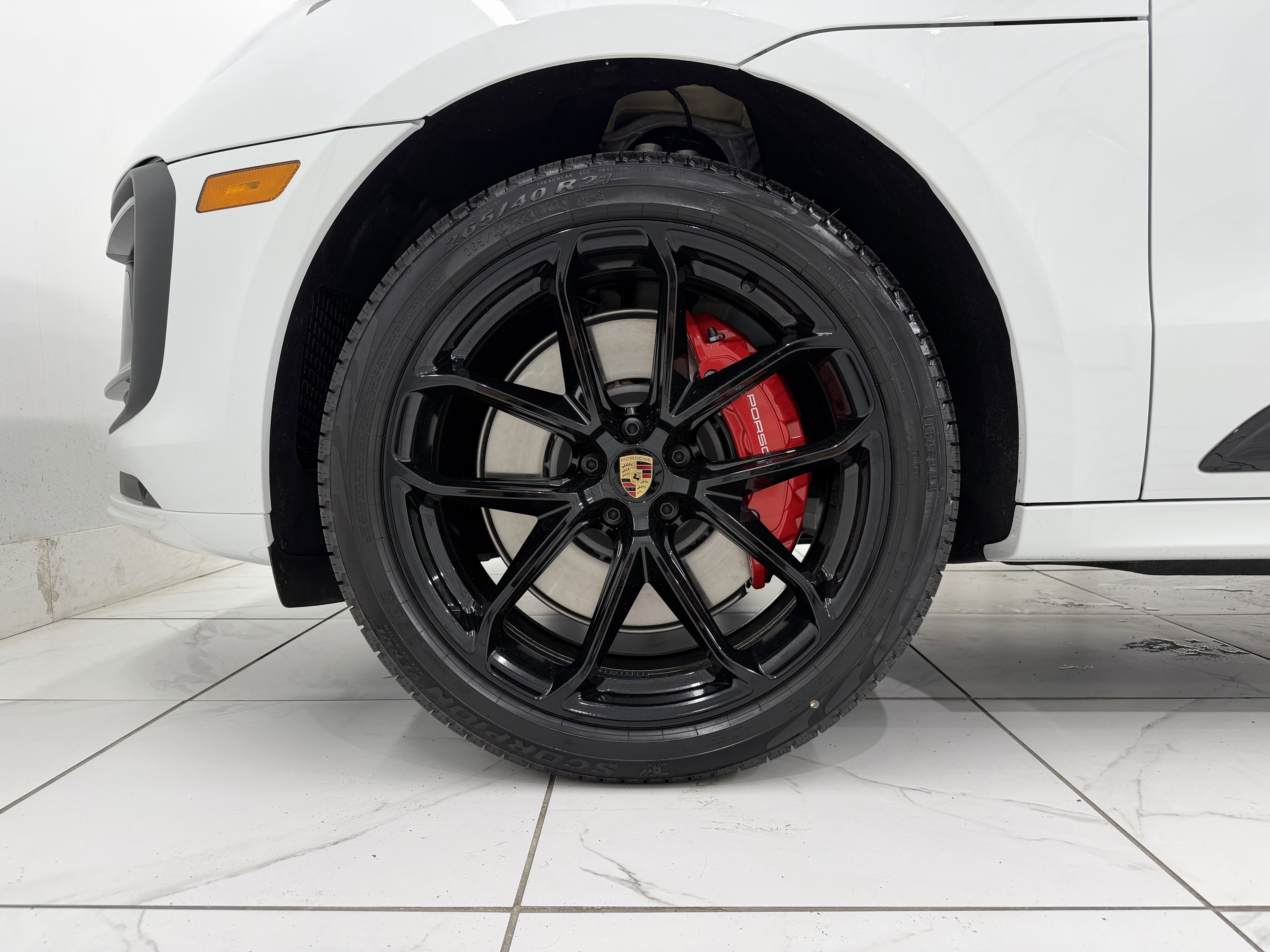 New 2026 Porsche Macan GTS image 16