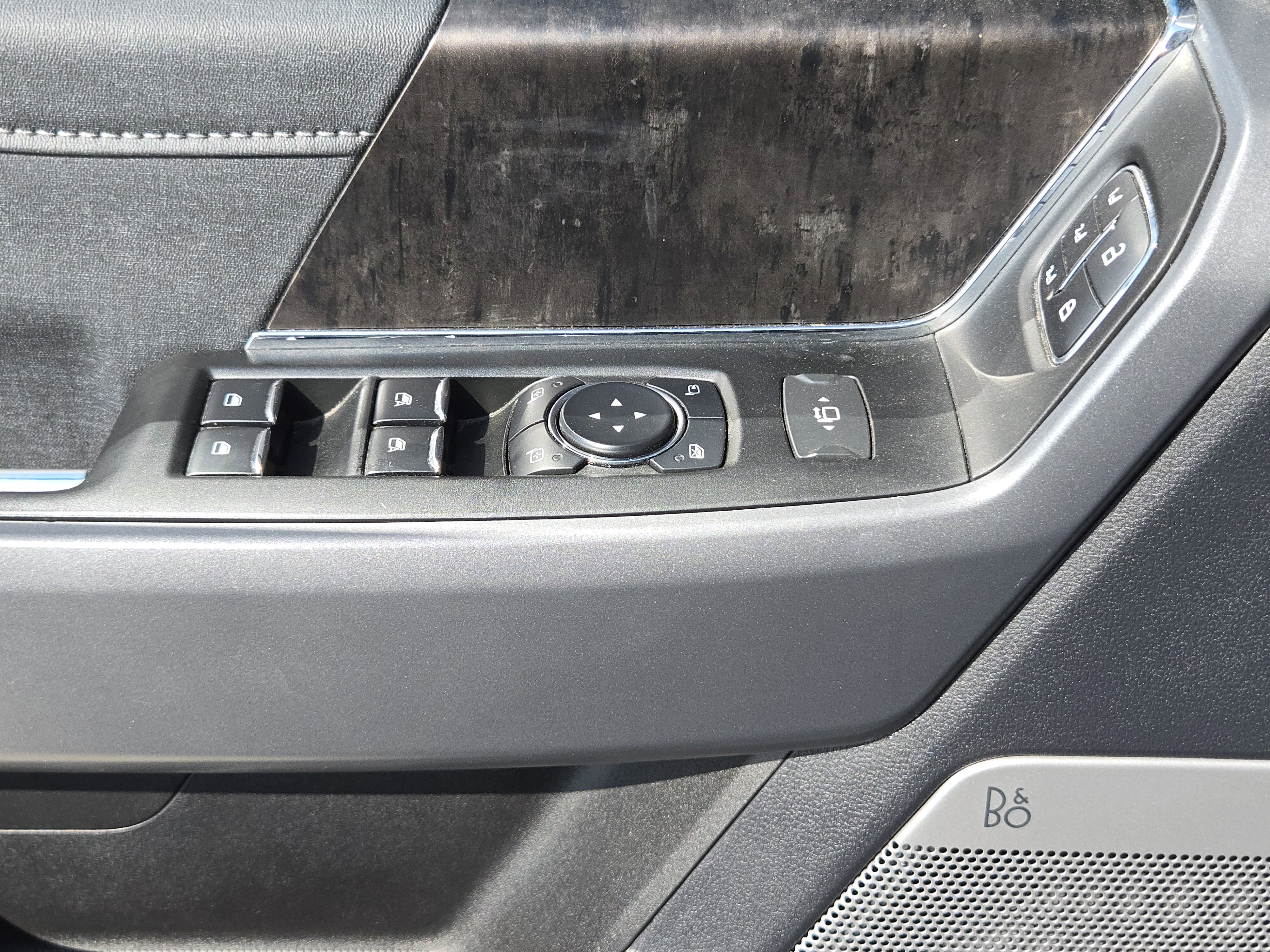 Used 2023 Ford F250 Lariat w/ Chrome Package image 21