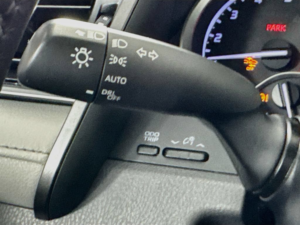 Used 2021 Toyota Camry XLE FWD image 12