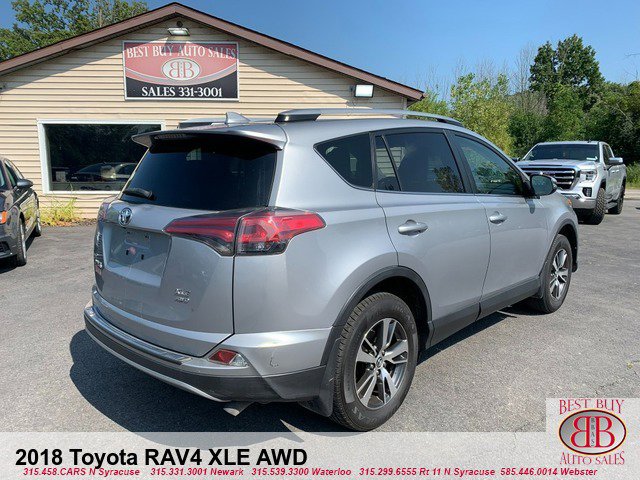 Used 2018 Toyota RAV4 XLE image 6