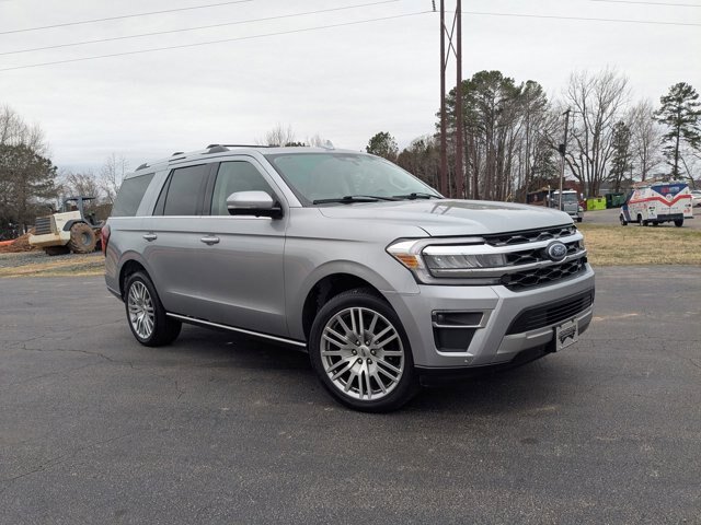 Certified 2024 Ford Expedition Limited image 2