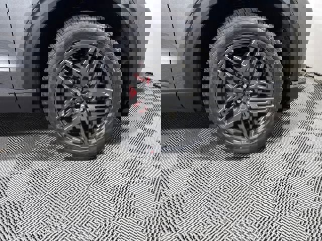 New 2026 Ford Explorer ST-Line w/ ST-Line Street Pack AWD/4WD image 11