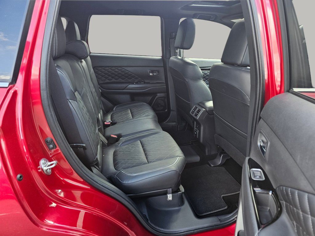Used 2021 Mitsubishi Outlander GT AWD/4WD image 47