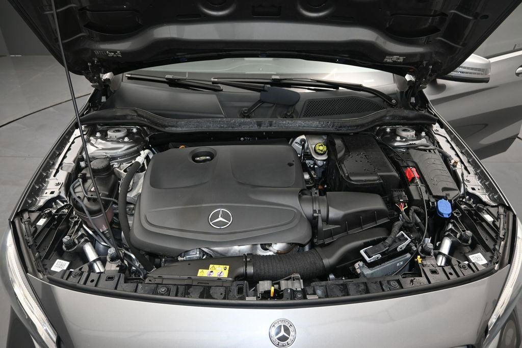 Used 2020 Mercedes-Benz GLA 250 4MATIC image 10