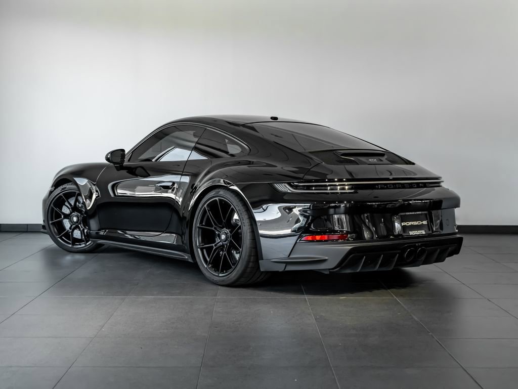 Certified 2024 Porsche 911 GT3 image 3