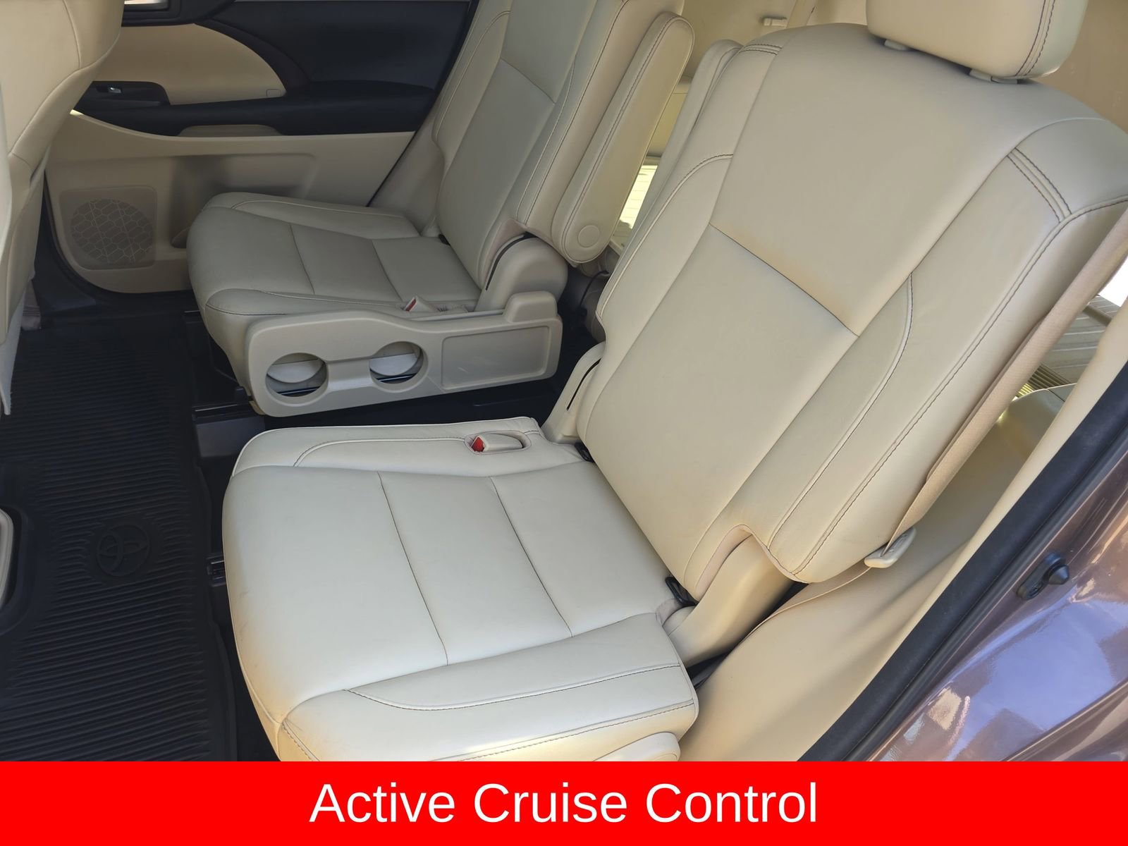 Used 2017 Toyota Highlander XLE image 21
