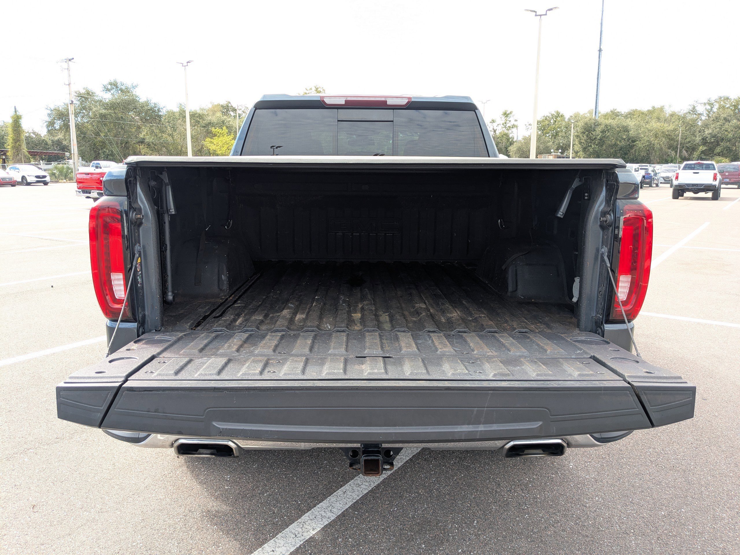 Used 2022 GMC Sierra 1500 SLT w/ SLT Premium Plus Package image 12